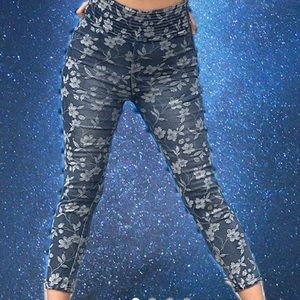 Guess Capri jeans